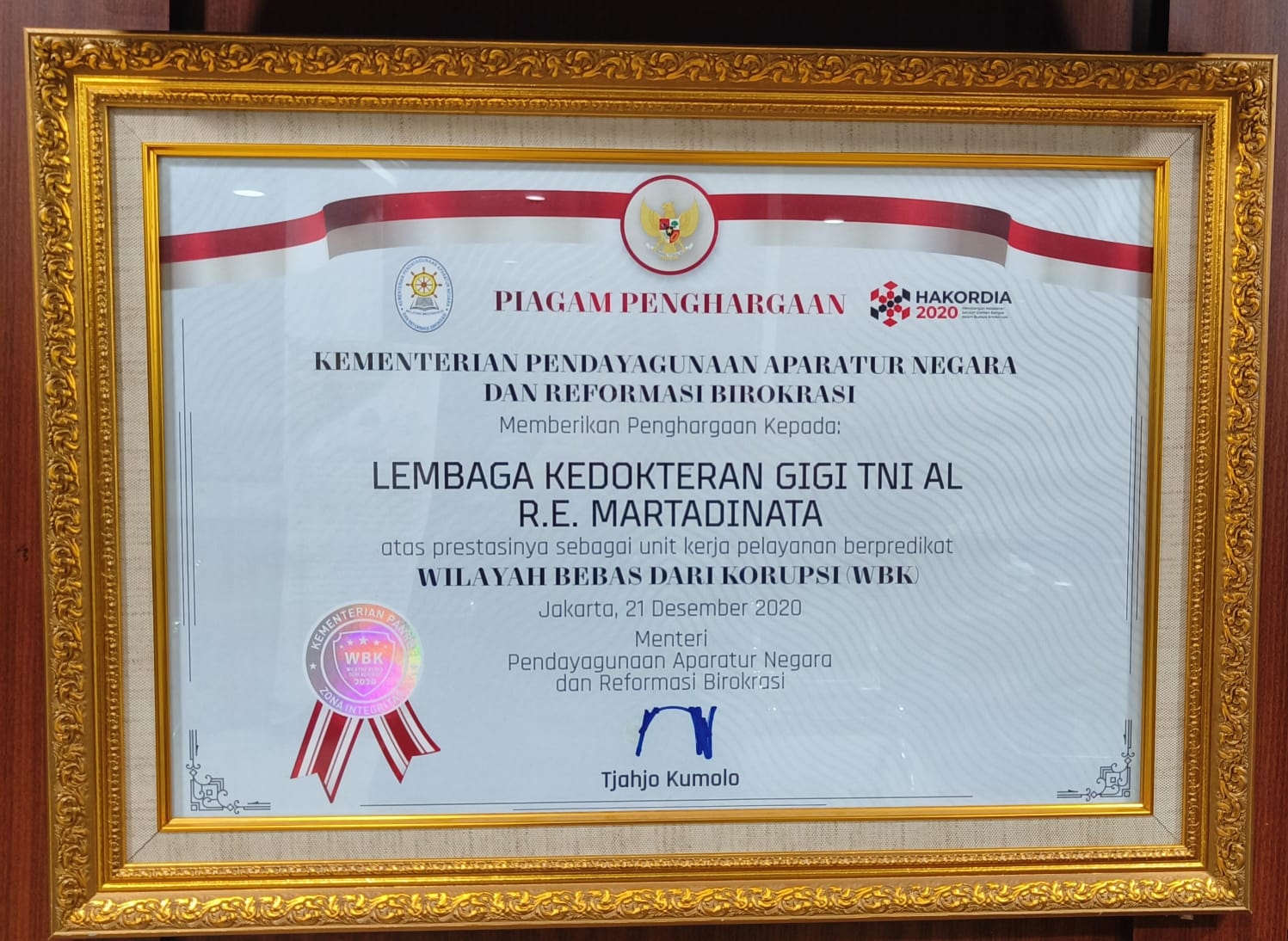 Piagam Penghargaan WBK LADOKGI R.E. Martadinata